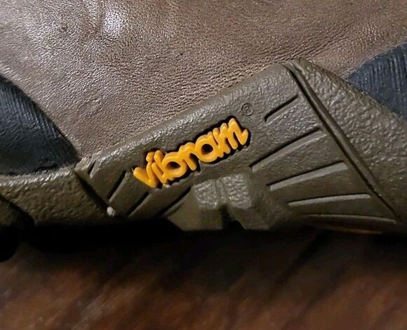 Patagonia Nomad GTX Hiking Boots Gore-Tex Leather Vibram Capilene Size 11.5 main image 6